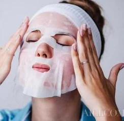 一个在上吃一个在下面敷面膜我不是王毛 一个在上吃一个在下面敷面膜我不是王毛